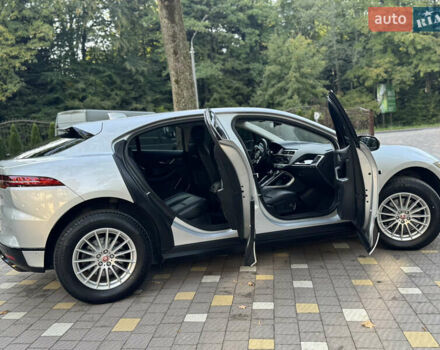 Серый Ягуар I-Pace, объемом двигателя 0 л и пробегом 158 тыс. км за 22950 $, фото 130 на Automoto.ua