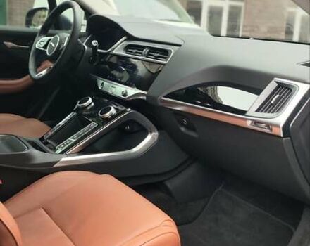 Серый Ягуар I-Pace, объемом двигателя 0 л и пробегом 66 тыс. км за 25500 $, фото 61 на Automoto.ua