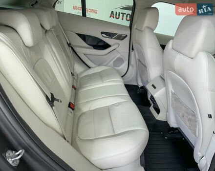 Серый Ягуар I-Pace, объемом двигателя 0 л и пробегом 68 тыс. км за 28950 $, фото 8 на Automoto.ua