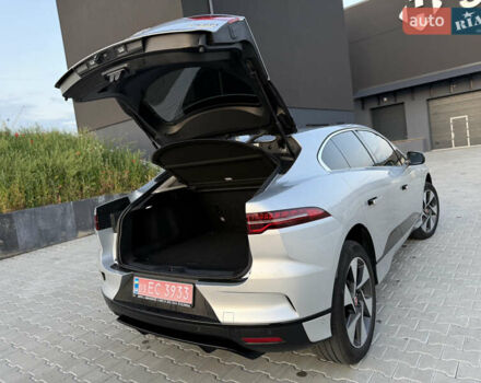Серый Ягуар I-Pace, объемом двигателя 0 л и пробегом 144 тыс. км за 21998 $, фото 71 на Automoto.ua