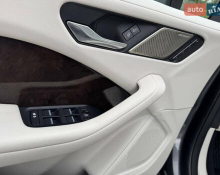 Серый Ягуар I-Pace, объемом двигателя 0 л и пробегом 80 тыс. км за 23900 $, фото 79 на Automoto.ua