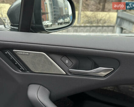Серый Ягуар I-Pace, объемом двигателя 0 л и пробегом 94 тыс. км за 22900 $, фото 48 на Automoto.ua