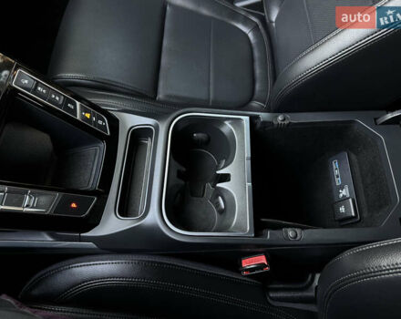 Серый Ягуар I-Pace, объемом двигателя 0 л и пробегом 158 тыс. км за 22950 $, фото 218 на Automoto.ua