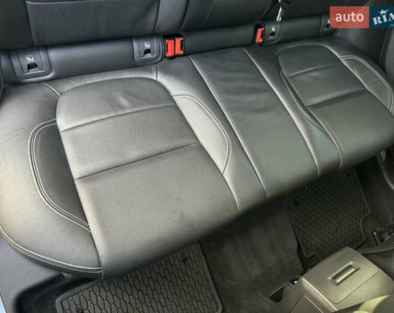 Серый Ягуар I-Pace, объемом двигателя 0 л и пробегом 86 тыс. км за 23599 $, фото 43 на Automoto.ua