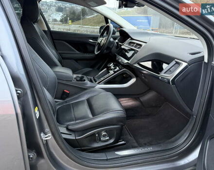 Серый Ягуар I-Pace, объемом двигателя 0 л и пробегом 80 тыс. км за 27700 $, фото 27 на Automoto.ua