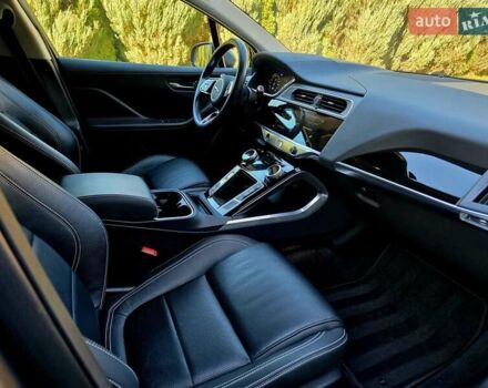 Серый Ягуар I-Pace, объемом двигателя 0 л и пробегом 106 тыс. км за 29900 $, фото 16 на Automoto.ua