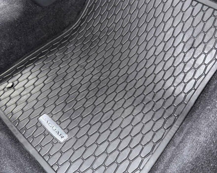 Серый Ягуар I-Pace, объемом двигателя 0 л и пробегом 57 тыс. км за 29000 $, фото 25 на Automoto.ua