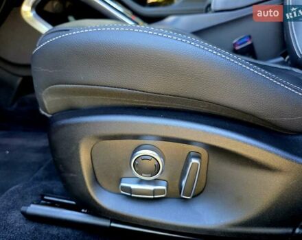 Серый Ягуар I-Pace, объемом двигателя 0 л и пробегом 106 тыс. км за 29900 $, фото 13 на Automoto.ua