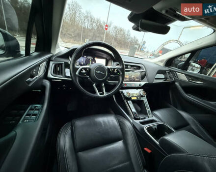Серый Ягуар I-Pace, объемом двигателя 0 л и пробегом 80 тыс. км за 27700 $, фото 3 на Automoto.ua