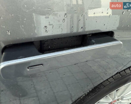 Серый Ягуар I-Pace, объемом двигателя 0 л и пробегом 92 тыс. км за 19999 $, фото 52 на Automoto.ua