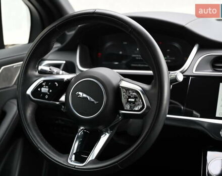 Серый Ягуар I-Pace, объемом двигателя 0 л и пробегом 79 тыс. км за 33109 $, фото 12 на Automoto.ua