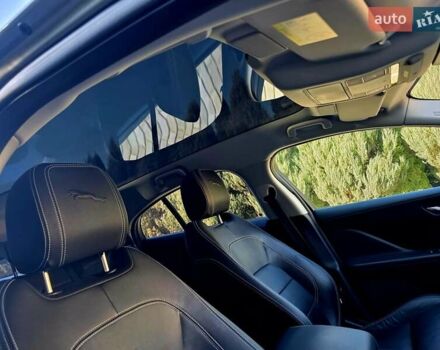 Серый Ягуар I-Pace, объемом двигателя 0 л и пробегом 106 тыс. км за 29900 $, фото 19 на Automoto.ua