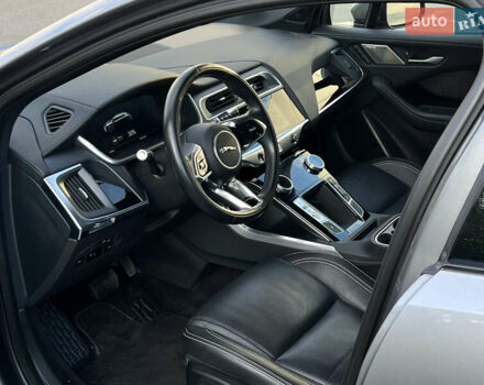Серый Ягуар I-Pace, объемом двигателя 0 л и пробегом 117 тыс. км за 26300 $, фото 5 на Automoto.ua