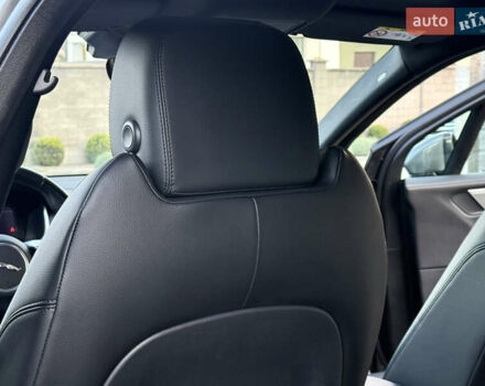 Серый Ягуар I-Pace, объемом двигателя 0 л и пробегом 126 тыс. км за 22800 $, фото 62 на Automoto.ua