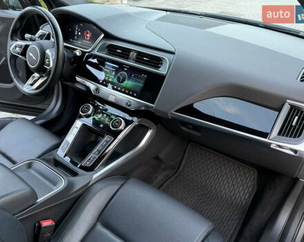 Серый Ягуар I-Pace, объемом двигателя 0 л и пробегом 126 тыс. км за 22800 $, фото 72 на Automoto.ua