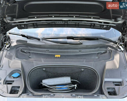 Серый Ягуар I-Pace, объемом двигателя 0 л и пробегом 126 тыс. км за 22800 $, фото 88 на Automoto.ua