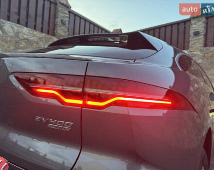 Серый Ягуар I-Pace, объемом двигателя 0 л и пробегом 180 тыс. км за 21900 $, фото 54 на Automoto.ua