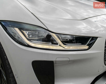 Серый Ягуар I-Pace, объемом двигателя 0 л и пробегом 40 тыс. км за 33900 $, фото 36 на Automoto.ua