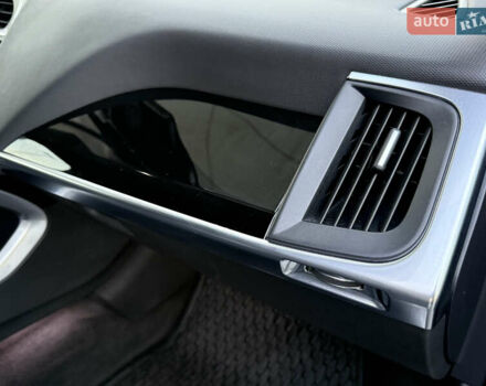 Серый Ягуар I-Pace, объемом двигателя 0 л и пробегом 92 тыс. км за 19999 $, фото 37 на Automoto.ua