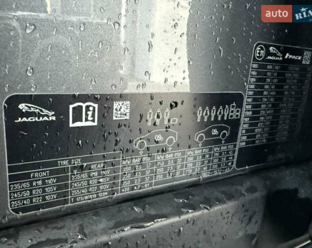 Серый Ягуар I-Pace, объемом двигателя 0 л и пробегом 92 тыс. км за 19999 $, фото 31 на Automoto.ua