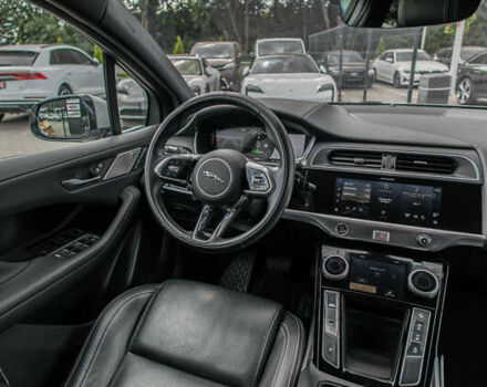 Серый Ягуар I-Pace, объемом двигателя 0 л и пробегом 40 тыс. км за 33900 $, фото 10 на Automoto.ua