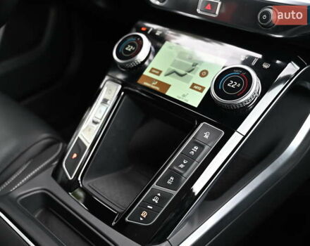 Серый Ягуар I-Pace, объемом двигателя 0 л и пробегом 79 тыс. км за 33109 $, фото 11 на Automoto.ua