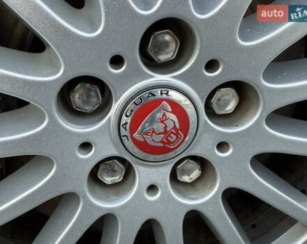 Серый Ягуар I-Pace, объемом двигателя 0 л и пробегом 92 тыс. км за 19999 $, фото 45 на Automoto.ua