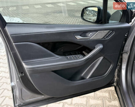 Серый Ягуар I-Pace, объемом двигателя 0 л и пробегом 80 тыс. км за 27700 $, фото 18 на Automoto.ua