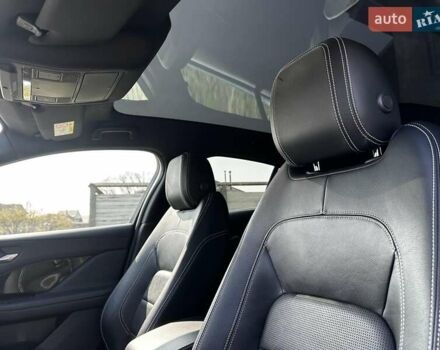 Серый Ягуар I-Pace, объемом двигателя 0 л и пробегом 48 тыс. км за 32500 $, фото 9 на Automoto.ua