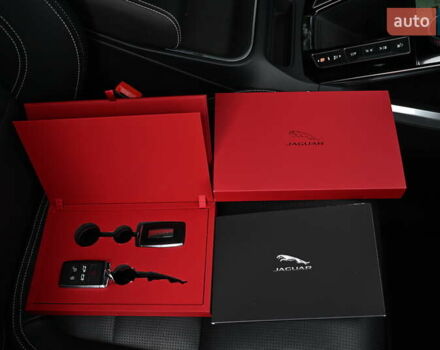 Серый Ягуар I-Pace, объемом двигателя 0 л и пробегом 79 тыс. км за 33109 $, фото 9 на Automoto.ua
