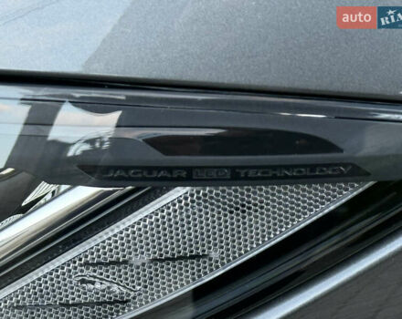 Серый Ягуар I-Pace, объемом двигателя 0 л и пробегом 126 тыс. км за 22800 $, фото 10 на Automoto.ua