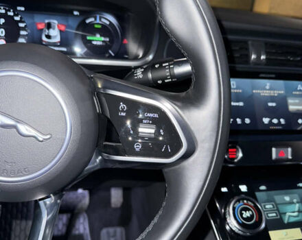 Серый Ягуар I-Pace, объемом двигателя 0 л и пробегом 57 тыс. км за 29000 $, фото 27 на Automoto.ua