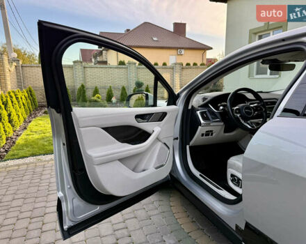 Сірий Ягуар I-Pace, об'ємом двигуна 0 л та пробігом 63 тис. км за 26700 $, фото 54 на Automoto.ua