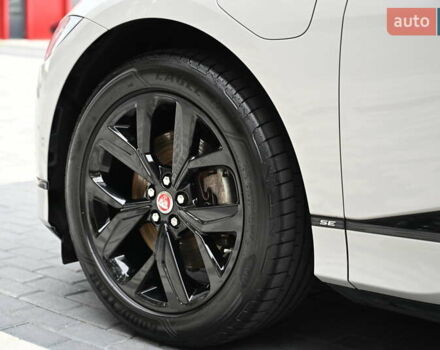 Серый Ягуар I-Pace, объемом двигателя 0 л и пробегом 79 тыс. км за 33109 $, фото 19 на Automoto.ua