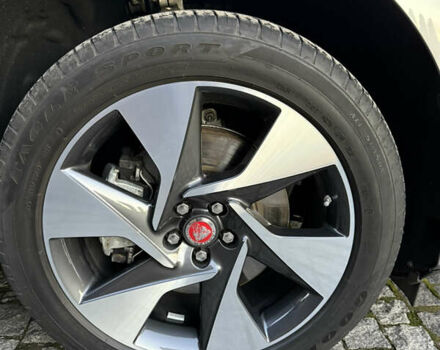 Серый Ягуар I-Pace, объемом двигателя 0 л и пробегом 57 тыс. км за 29000 $, фото 18 на Automoto.ua