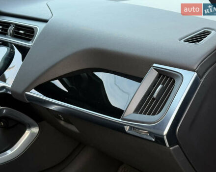 Серый Ягуар I-Pace, объемом двигателя 0 л и пробегом 126 тыс. км за 22800 $, фото 78 на Automoto.ua