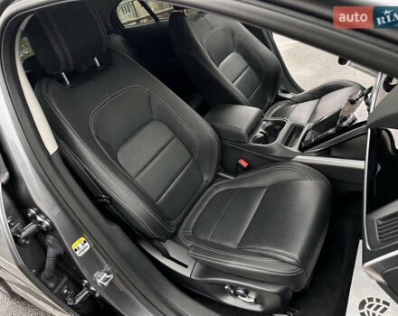 Серый Ягуар I-Pace, объемом двигателя 0 л и пробегом 118 тыс. км за 25900 $, фото 56 на Automoto.ua