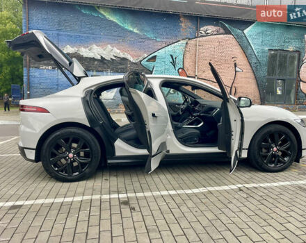 Ягуар I-Pace 2021 в Луцке на Automoto.ua Серый Ягуар I-Pace, объемом двигателя 0 л и пробегом 79 тыс. км за 31500 $, фото 25 на Automoto.ua