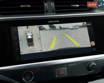 Серый Ягуар I-Pace, объемом двигателя 0 л и пробегом 91 тыс. км за 28900 $, фото 61 на Automoto.ua