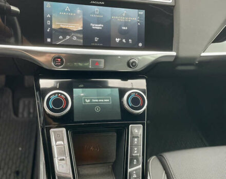 Серый Ягуар I-Pace, объемом двигателя 0 л и пробегом 79 тыс. км за 30500 $, фото 60 на Automoto.ua