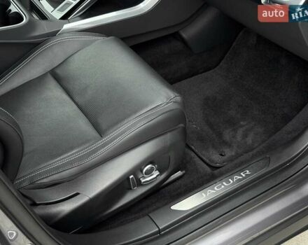 Серый Ягуар I-Pace, объемом двигателя 0 л и пробегом 91 тыс. км за 28900 $, фото 69 на Automoto.ua