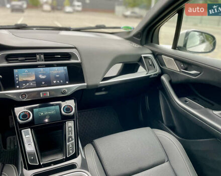 Серый Ягуар I-Pace, объемом двигателя 0 л и пробегом 79 тыс. км за 30500 $, фото 51 на Automoto.ua