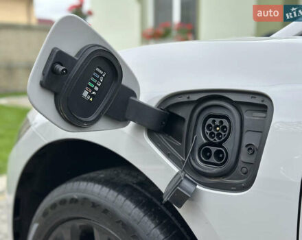 Серый Ягуар I-Pace, объемом двигателя 0 л и пробегом 115 тыс. км за 27000 $, фото 49 на Automoto.ua