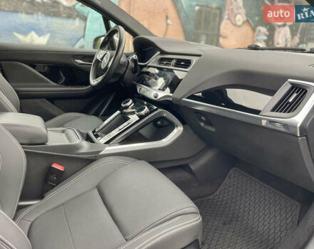 Серый Ягуар I-Pace, объемом двигателя 0 л и пробегом 79 тыс. км за 30500 $, фото 43 на Automoto.ua