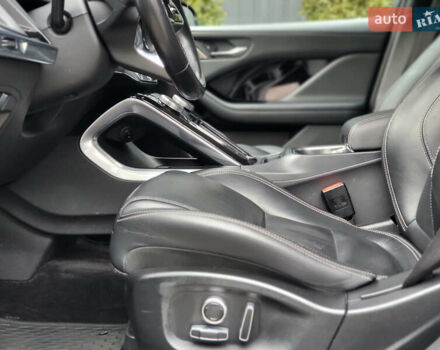 Серый Ягуар I-Pace, объемом двигателя 0 л и пробегом 288 тыс. км за 21999 $, фото 24 на Automoto.ua