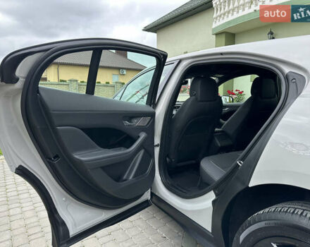 Серый Ягуар I-Pace, объемом двигателя 0 л и пробегом 115 тыс. км за 27000 $, фото 95 на Automoto.ua
