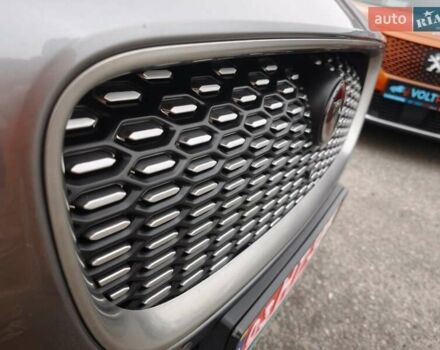 Серый Ягуар I-Pace, объемом двигателя 0 л и пробегом 140 тыс. км за 29999 $, фото 14 на Automoto.ua