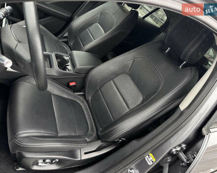 Серый Ягуар I-Pace, объемом двигателя 0 л и пробегом 118 тыс. км за 25900 $, фото 61 на Automoto.ua