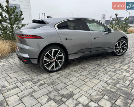 Серый Ягуар I-Pace, объемом двигателя 0 л и пробегом 98 тыс. км за 29700 $, фото 4 на Automoto.ua
