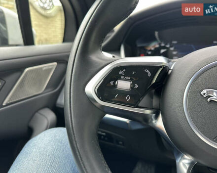 Серый Ягуар I-Pace, объемом двигателя 0 л и пробегом 115 тыс. км за 27000 $, фото 66 на Automoto.ua